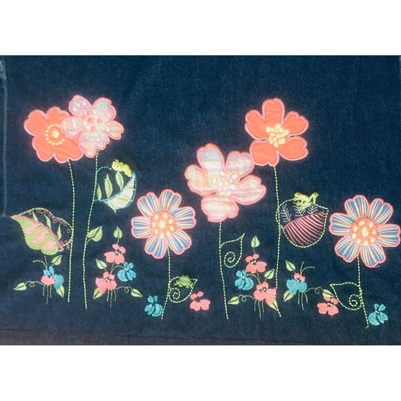 Adjustable Bib Apron Denim w/ Pockets Embroidery & Applique Floral Work Kitchen - Picture 3 of 5